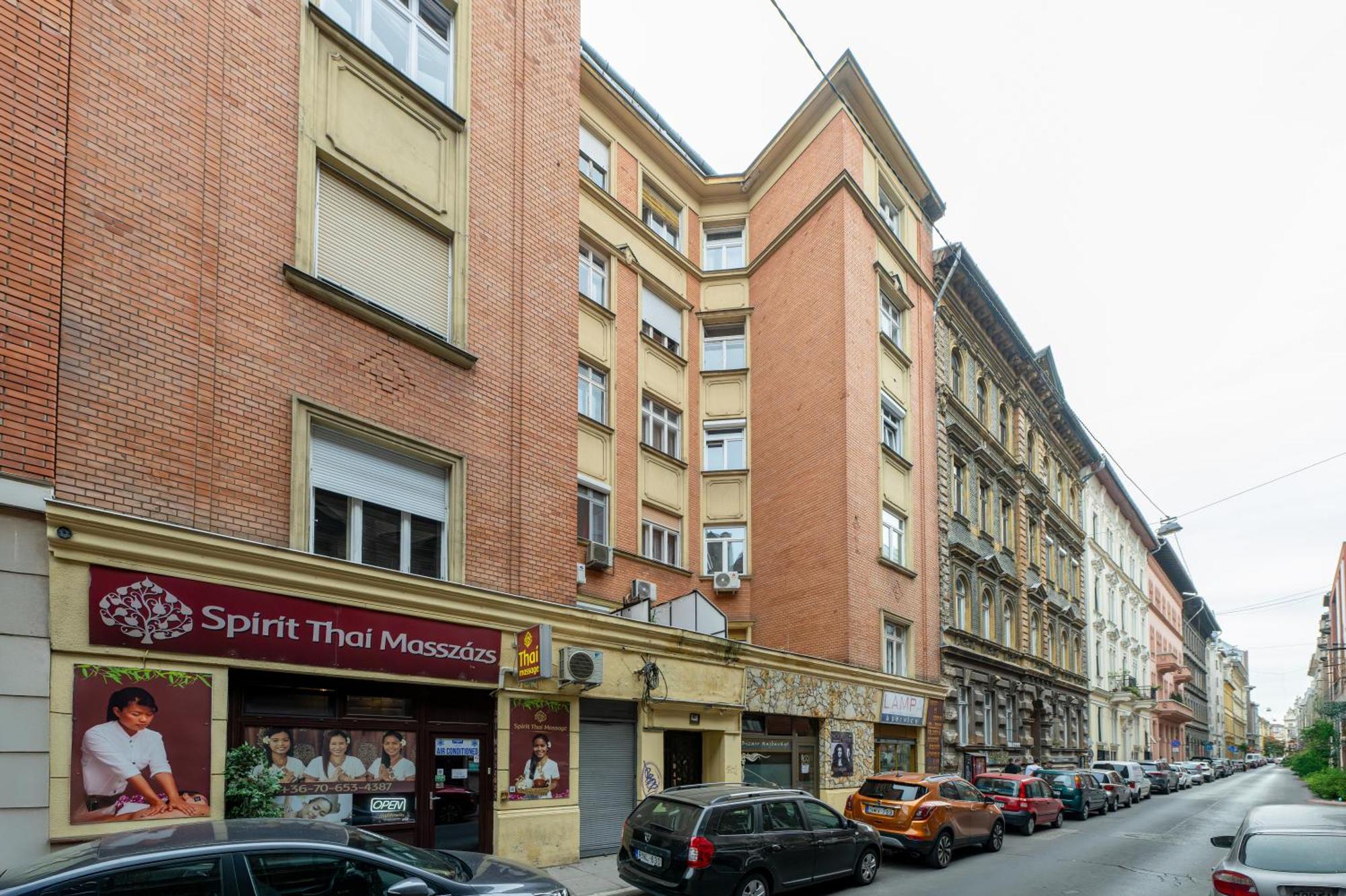 Citycenter Luxe Suite Budapest Exteriör bild